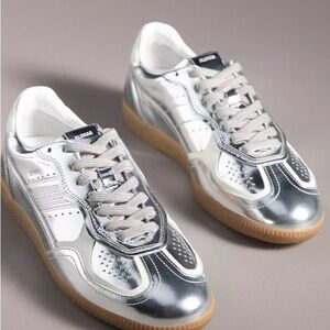 Alohas Rife Shimmer Silver and White Sneaker Brand New Anthropologie